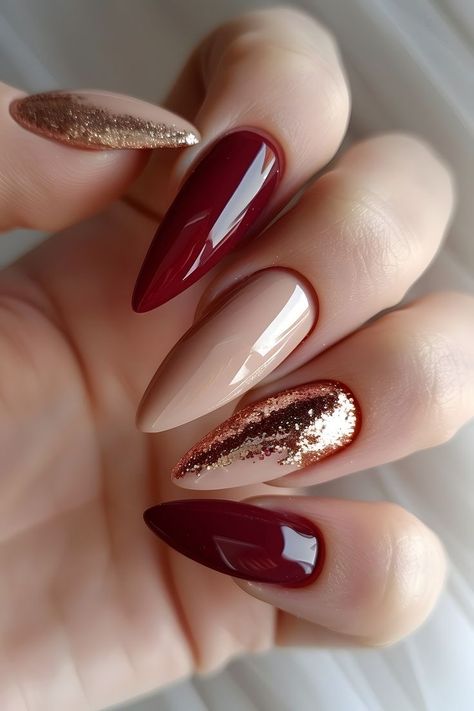 Festive Nail Designs, Gold Glitter Nails, Green Nail Designs, Nude Nail Designs, Basic Nails, Short Nails Art, Thanksgiving Nails, Festival Nails, Fall Nail Art