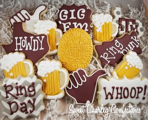 Aggie Ring Dunk Cookies, Ring Dunk Cookies, Aggie Cookies, Aggie Graduation Party, Aggie Ring Dunk, Aggie Ring Day, Best Little Whorehouse In Texas, Ship Cookies, Ring Dunk