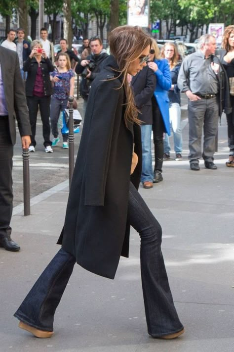 Beckham Style, Victoria Beckham Style, Victoria Fashion, Victoria B, Loose Coat, Walking Down The Street, Flared Denim, Fall Denim, Travel Wear