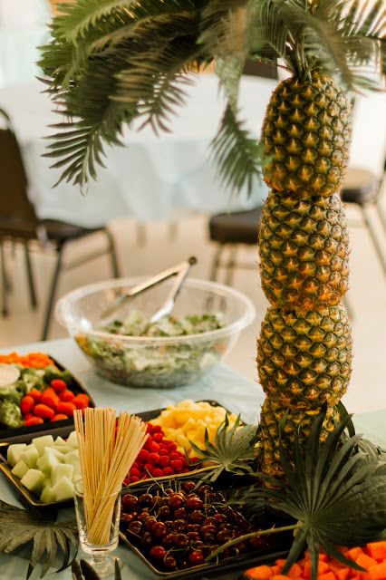 Mermaid pool party with custom pineapple palm tree perfect for a summer beach… Craft Mermaid, Food Table Decorations, Kabob Sticks, Pineapple Palm Tree, Fruit Table, Mermaid Pool Parties, Spa Food, Mermaid Pool, Summer Pineapple