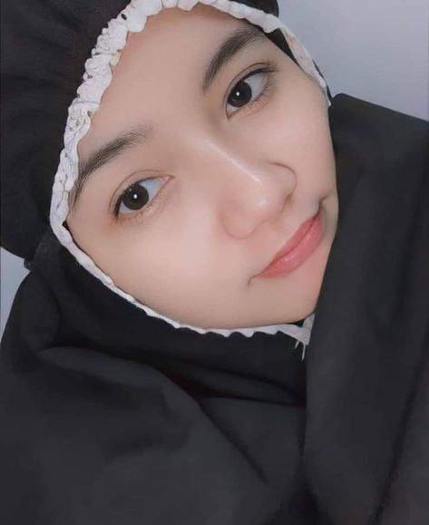 Black Hijab, Indonesian Girls, Hijab Chic, Muslim Girls, Beautiful Hijab, Girly Photography, My Blog