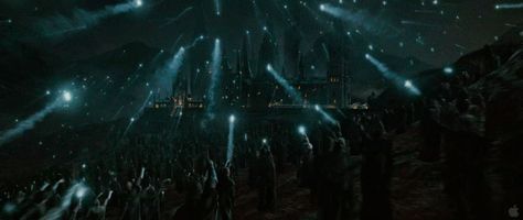 Battle Aesthetic, Hogwarts Battle, Battle Of Hogwarts, Deathly Hallows Part 2, Final Battle, Harry Potter Movies, Deathly Hallows, Aerial View, Hogwarts