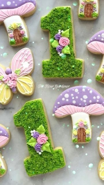 Enchanted Forest Theme Cookies, Fairy Birthday Cookies Decorated, Enchanted Garden Cookies, Fairy Sugar Cookies Decorated, Toadstool Birthday Party, Fairy Theme Cookies, Fairy Birthday Cookies, Fairy First Birthday Cookies, Fairy Cookies Decorated