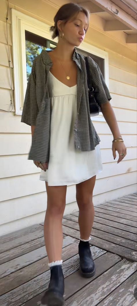 Summer Outfits Chilly Day, Button Up And Dress Outfit, Cute Timeless Outfits, Backyard Concert Outfit, Casual Day Dress Outfit, Europe Linen Outfits, Greece Aesthetic Clothes, Tan Linen Skirt Outfit, Tom Boy Chic Style Inspiration