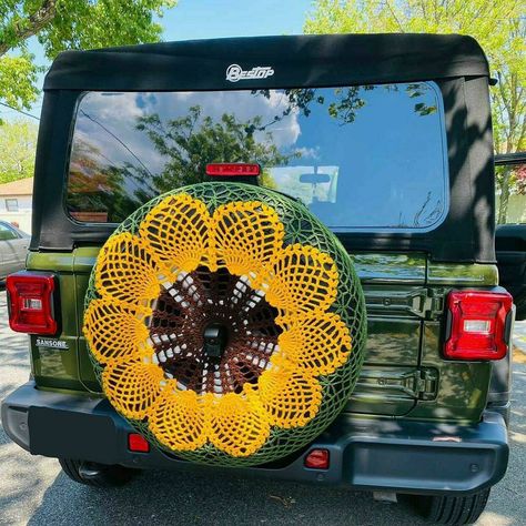 Crochet Jeep Tire Cover, Crochet Tire Cover, Crochet Spare Tire Cover, Cool Jeep Accessories, Crochet Seat Belt Cover, Car Decorating, Sunflower Crochet, Jeep Tire Cover, Jeep Wrangler Accessories