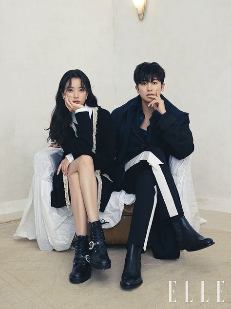 Celebrity Couple Photoshoot, Celebrity Drama, Korean Photoshoot, Korean Couple Photoshoot, Hyo Joo, Elle Korea, Han Hyo Joo, Couple Poses Reference, Shotting Photo