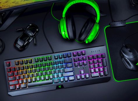 Gaming With Friends, Razer Gaming, Fortnite Background, Gaming Gadgets, Wallpaper Matching, Best Gaming Laptop, Xbox 1, Aesthetic Widget, Pc Accessories