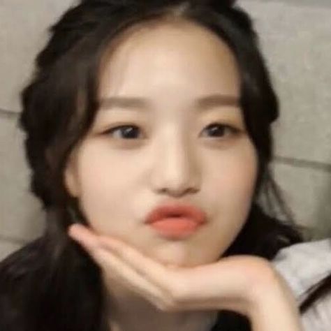 Iz One Wonyoung Icon, Iz*one Wonyoung Cute, Wonyoung Lq, Iz One Icons, Iz One Wonyoung, Princess Beauty, Bare Face, Gal Pal, Woo Young