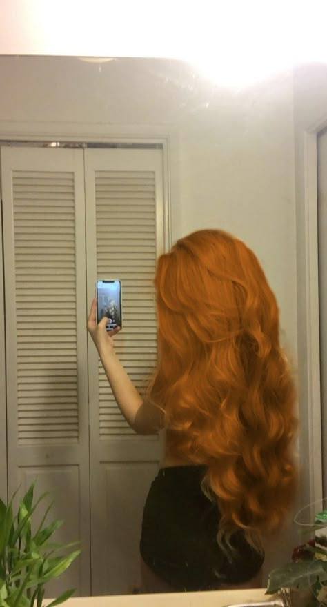 Bright Natural Red Hair, Long Curly Orange Hair, Ginger Hair Inspo Color, Long Ginger Hair Aesthetic, Curly Ginger Hair Aesthetic, Winter Ginger Hair, Long Red Hair Aesthetic, Ginger Hair Outfits Style, Ginger Hair Aesthetic Girl