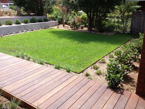 Hardwood timber boardwalk leading to spa area off your deck and lawn area Wood Walkway, Spa Area, Outdoor Walkway, Wooden Walkways, Front Yard Design, Small Backyard Gardens, Timber Deck, Backyard Paradise, Garden Recipes