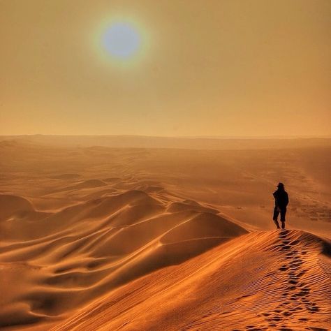 Syd Schulz was an 18-year-old female that decided to see the world as a solo traveler. This is her story & how she proved them wrong... Huacachina Peru, Peru Travel Guide, Peru Travel, Machu Picchu, Desert Landscaping, Sand Dunes, Beautiful World, In The Middle, Wonders Of The World