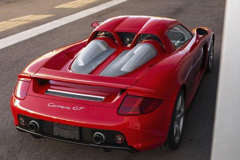 This 780-Mile 2005 Porsche Carrera GT Just Sold for $1.9 Million USD Expensive Car, Carrera Gt, Paul Walker Pictures, Porsche Carrera Gt, Porsche Motorsport, Entertainment Design, Most Expensive Car, Just Sold, Porsche Carrera