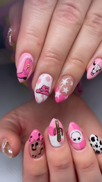 Nail Designs Cowgirl, Faster Horses Nails, Western Barbie Nails, Disco Cowgirl Nail Designs, Yeehaw Nails, Cowgirl Nails Designs Westerns, Pink Cowboy Nails, Pink Country Nails, Lainey Wilson Nails