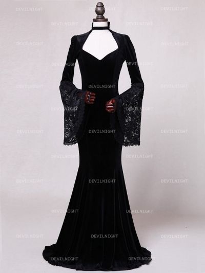 Black Velvet Dark Queen Gothic Victorian Dress Morticia Addams Dress, Gothic Prom Dress, Victorian Ball Gowns, Gothic Victorian Dresses, Victorian Ball, Witch Dress, Victorian Dresses, Dark Queen, Prom Dresses 2017