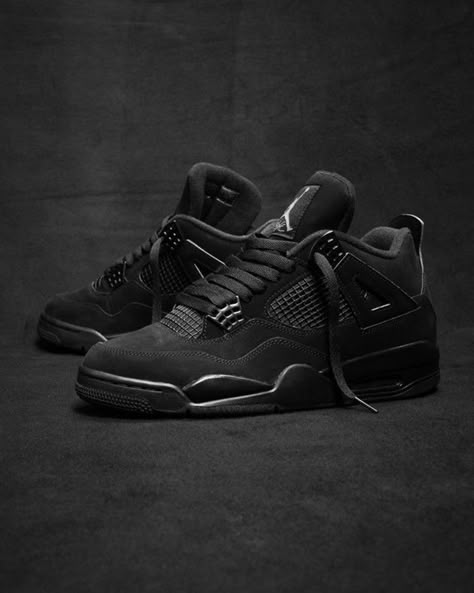 Jordan 4 Black Cat Wallpaper, Air Jordan 4 Outfit, Black Cat Wallpaper, Air Jordan 4 Black Cat, Jordan 4 Outfit, Jordan 4 Black, Jordan Retro 4, Jordan 4s, Retro 4