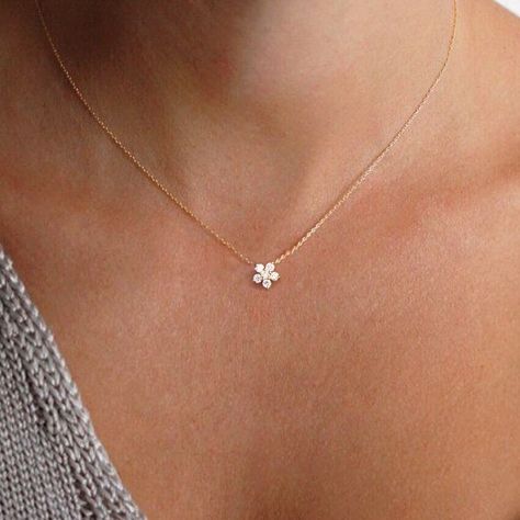 Delicate Diamond Flower Jewelry, Dainty Diamond Jewelry With Flower Charm, Delicate Flower-shaped Diamond Jewelry, Delicate Flower Shaped Diamond Jewelry, Dainty Diamond Flower Jewelry, Dainty Flower Diamond Jewelry, Delicate Diamond Flower Necklace, Dainty White Gold Flower Jewelry, Dainty Diamond Flower Shaped Jewelry