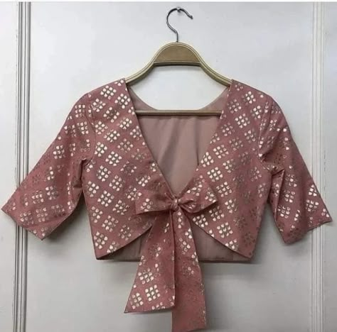 Blouse Design Trending, Blouse Nack Designe, Girls Blouse Designs Latest, Trendy Back Blouse Designs, Back Bow Blouse Design, Latest Blouse Designs Pattern Indian, Trending Blouse Back Designs, Bow Design Blouse, Girls Blouse Design