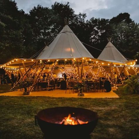 See what your tipi wedding could look like Tipi Wedding Decor, Marquee Tent, Outdoor Tent Wedding, Safari Wedding, Glamping Tent, Tipi Tent, Glamping Resorts, Glamping Site, Safari Tent