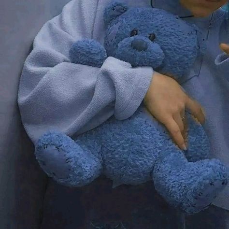 Moonlight Photography, Teddy Bear Wallpaper, Pink Wallpaper Girly, Instagram Dp, Teddy Bear Pictures, Anime Boy Sketch, Light Blue Aesthetic, Iphone Wallpaper Hd Nature, Blue Aesthetic Pastel