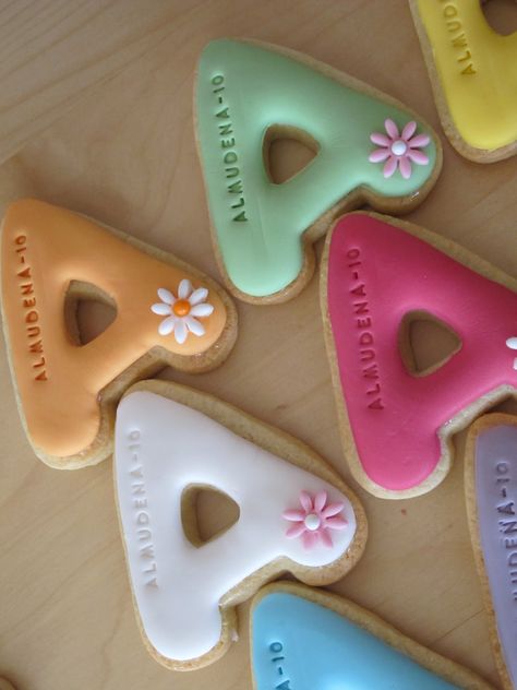 No Bake Sugar Cookies, Baptism Cookies, Alphabet Cookies, Cookies Decoradas, Iced Biscuits, Sugar Cookie Icing, Paint Cookies, Fondant Cookies, Baby Cookies