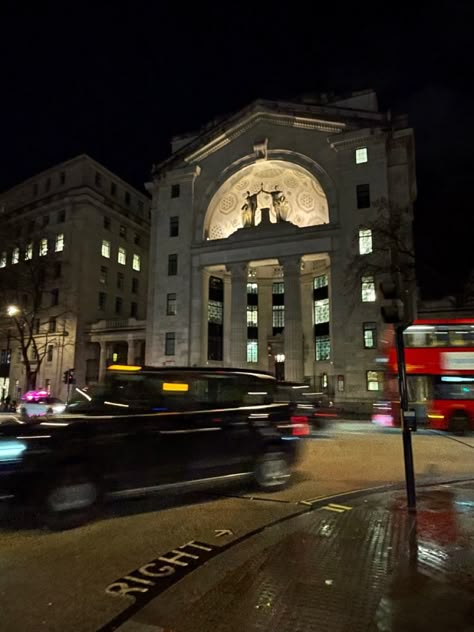 Kings College Aesthetic, Kings College London Medicine, King's College London Aesthetic, Kings College London Campus, Kcl London Aesthetic, University Of London Aesthetic, Kings College London Aesthetic, Old Academia Aesthetic, London University Aesthetic