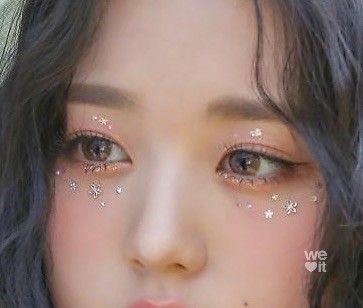 Wonyoung Izone, Concert Makeup, Asian Makeup Looks, Rhinestone Makeup, Cute Eye Makeup, Ethereal Makeup, Fairy Makeup, Asian Eye Makeup, Fantasy Makeup