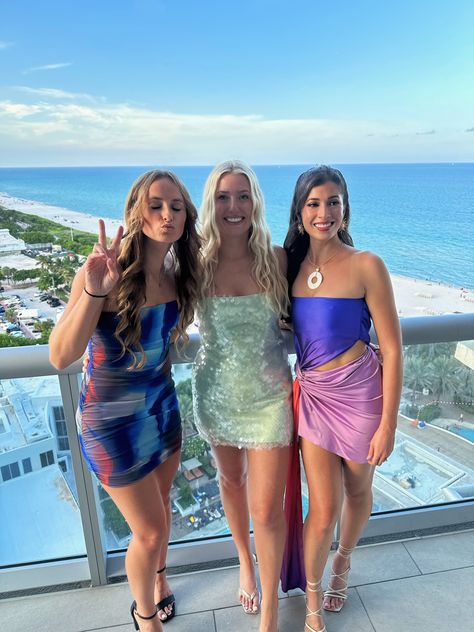 Miami Bachelorette Outfits, Miami