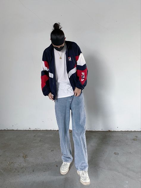 Abe Nelson Blue Outfit Men, Windbreaker Outfit, Fila Jacket, Red Windbreaker, Fila Vintage, White Windbreaker, Vintage Outfit, Mens Windbreaker, Tomboy Outfits