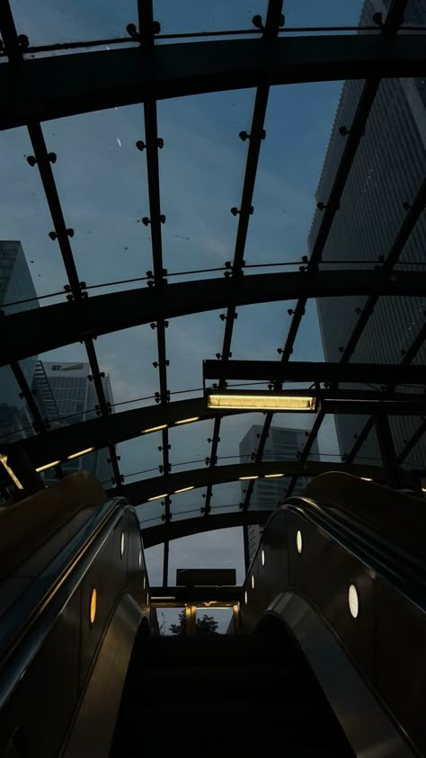 Rainy Airport Aesthetic, Dark Airport Aesthetic, Voulenteering Aesthetic, Airport At Night Aesthetic, Night Airport Aesthetic, Airport Aesthetic Night, Sunset London, Dark Rain, Airport Vibes