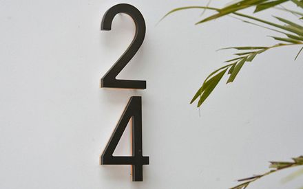 LUXELLO | MODERN BRONZE HOUSE NUMBERS ILLUMINATED Illuminated House Numbers, Led House Numbers, Led House, Number Signs, Metal House Numbers, Led Recessed Lighting, Santa Cole, Modern House Number, Portuguese Tiles