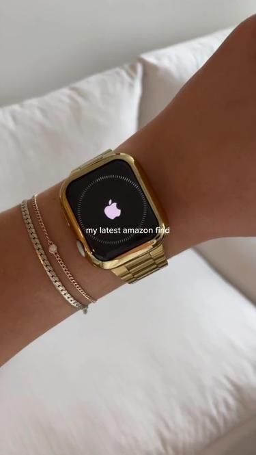 Click the link to purchase yours Wrap your wrist in luxury with our gold Apple Watch straps, a favourite among thousands of satisfied customers. With over 47,000 glowing reviews, these stylish and durable bands effortlessly elevate your Apple Watch, adding a touch of elegance to your everyday look. Join the trendsetters and experience exceptional quality and style. Apple Watch Aesthetic, Watch Hacks, Apple Watch Bands Gold, Apple Watch Hacks, Watch Bands Women, Cute Apple Watch Bands, Watch Aesthetic, Apple Ecosystem, Apple Watch Bands Fashion