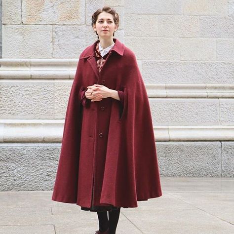 30 Stunning Historical Dresses Recreated By ‘Extremely Outdated Fashion Blogger’ Odd Clothes, Wizard Vibes, Cape Coat Pattern, Modern Edwardian, Wizard Aesthetic, Bernadette Banner, Kaer Morhen, Dresses Hanging, Long Cape Coat