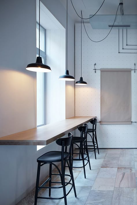 A White Minimalist Bistro In Prague | designed by Mimosa architekti and Modulora Window Bars, Interior Design Institute, Kursi Bar, Coffee Shops Interior, Modern Restaurant, Coffee Shop Design, Coffee Shop Decor, Cafe Interior Design, Bar Seating