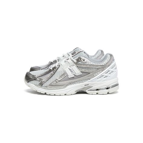 New Balance 1906R (Silver) – CNCPTS Silver New Balance, New Balance 1906r, Pretty Sneakers, Sporty Fashion, Pretty Shoes Sneakers, Women's Athletic Wear, Jordan Shoes Retro, Balance Sneakers, New Balance Sneakers