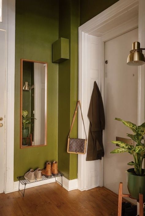 Mirror Accent Wall, Entryway Apartment, Kerala Home Design, Kerala Home, Green Walls, Apartment Inspiration, Historic Home, Dream House Decor, Interior Inspo