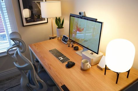 Unleash the potential of your workspace with the Tenon Premium Red Oak desk. More than just a sit-stand desk, it’s a statement piece that exudes luxury and refinement. 𝑪𝒓𝒂𝒇𝒕𝒆𝒅 𝒇𝒓𝒐𝒎 𝒑𝒓𝒆𝒎𝒊𝒖𝒎 𝒓𝒆𝒅 𝒐𝒂𝒌, 𝒕𝒉𝒊𝒔 𝒅𝒆𝒔𝒌 𝒄𝒐𝒎𝒃𝒊𝒏𝒆𝒔 𝒇𝒖𝒏𝒄𝒕𝒊𝒐𝒏𝒂𝒍𝒊𝒕𝒚 𝒘𝒊𝒕𝒉 𝒕𝒊𝒎𝒆𝒍𝒆𝒔𝒔 𝒆𝒍𝒆𝒈𝒂𝒏𝒄𝒆. Its adjustable height feature ensures ergonomic comfort, while its sleek design enhances the aesthetics of any office or home office. Upgrade to the Tenon Premium Red Oak desk for a truly elevated work experience. 🌿 #PremiumQuality #RedOakDe... Office Upgrade, Stand Desk, The Aesthetics, Oak Desk, Sit Stand Desk, Red Oak, Work Experience, Sleek Design, Work Space