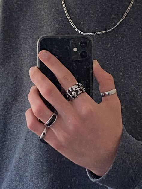 Men Fade Haircut Short, Rings Pack, Rings Cute, Streetwear Jewelry, How To Wear Rings, Edgy Accessories, Trendy Boy Outfits, Mens Rings Fashion, Open Rings