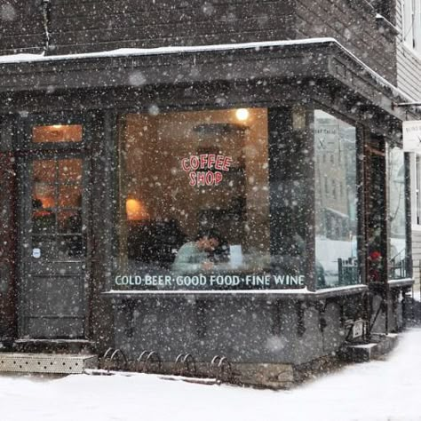 Snowy coffee shop - Imgur Snow Falling, I Love Winter, Winter Scenery, Snowy Day, Winter Wonder, Winter Aesthetic, On The Ground, Christmas Aesthetic, Pics Art