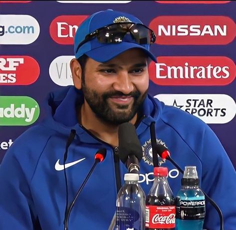 Rohit Sharma Smile, Smile Pic, Dhoni Photos, Virat Kohli Instagram, Ms Dhoni Photos, Latest Cricket News, Rohit Sharma, Ms Dhoni, Cricket News