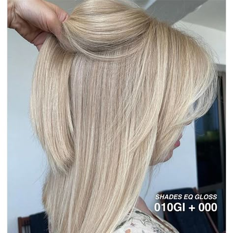 Cream Blonde Hair, Beige Blonde Hair Color, Cool Blonde Hair Colour, Blonde Toner, Beige Blonde Hair, Beige Blond, Yellow Blonde, Neutral Blonde, Hair Color Formulas