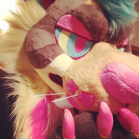 Multicolor Bark Fursuit, Fursuit Eyes, Cat Fursuit, Fursuit Ideas, Fursuit Tutorial, Fur Suits, Fursuit Head, Do Cute, Cat Mask