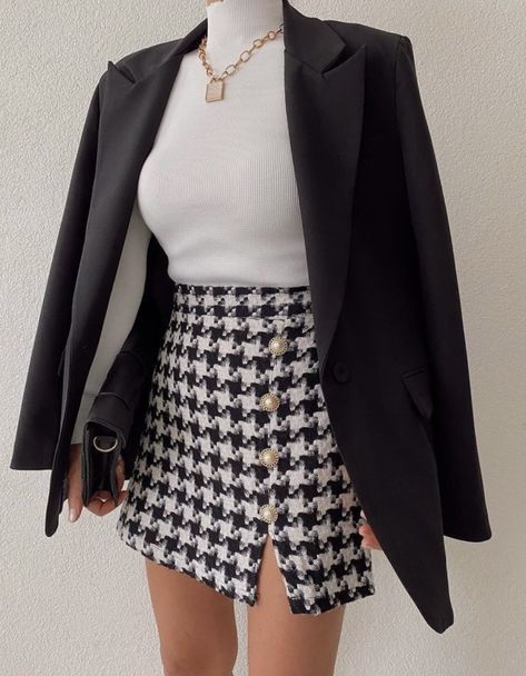 Elegante Casual, Mode Inspo, Looks Chic, Professional Outfits, Black Blazer, Mode Inspiration, Looks Vintage, Teen Fashion Outfits, Elegant Outfit