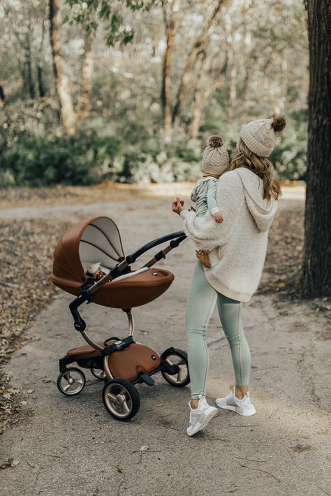 mommy and baby outfits // fall style for the family Mom And Baby Outfits, Kids Fashion Swag, Baby Fotografie, Cella Jane, Future Mommy, Foto Baby, Future Mom, Teenager Outfits, Baby Family