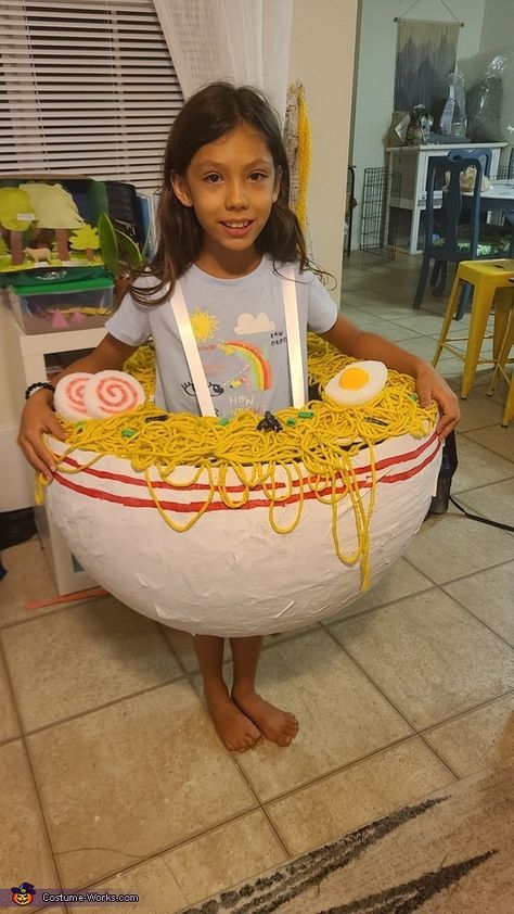 Bowl of Ramen Costume - Photo 3/3 Ramen Halloween Costumes, Bowl Of Ramen Costume, Ramen Costume Diy, Ramen Noodle Costume Diy, Ramen Noodle Costume, Food Costumes Diy, Dumpling Costume, Ramen Costume, Food Fancy Dress