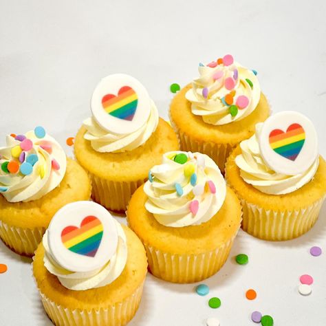 🌈❤️ Love Knows No Limits, Celebrate with Pride! 🧁🌈 Our pride cupcakes are a vibrant tribute to love in all its beautiful forms. From rainbows to hearts, They are a sweet celebration of acceptance, equality, and the power of love. 🏳️‍🌈✨ #LoveKnowsNoLimits #PrideCupcakes #LittleCupcakes #CelebrateWithLove Pride Cupcakes, Heart Cupcakes, Pride Collection, Rainbow Cupcakes, Themed Desserts, Power Of Love, Themed Cupcakes, The Power Of Love, Baking Ideas