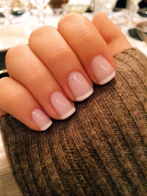 22 Awesome French Manicure Designs | Pretty Designs Fair Skin Manicure, Short Acrylic Manicure, Unghie Sfumate, Nail Goals, French Manicure Designs, Dermal Piercing, Her Nails, Wedding Nails Design, Andy Biersack