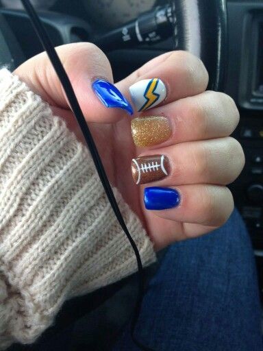 Charger nails Charger Nails, Nfl Nails, Football Nail Designs, Football Nails, Chargers Nfl, Yellow Glitter, Birthday Nails, Yellow Nails, Nail Tips