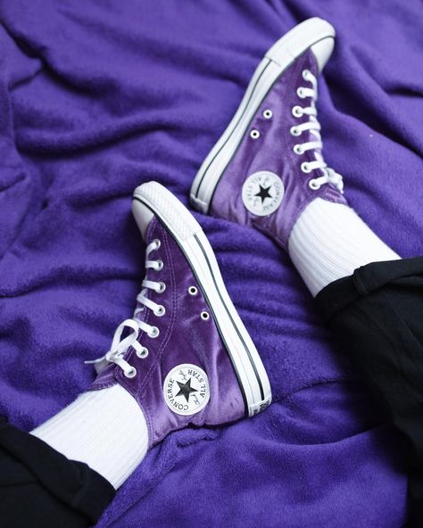 Chuck Taylor All Star Velvet "Night Purple" Long Converse, Velvet Converse, Suede Converse, Purple Converse, Purple Flats, Prom Ideas, Purple Suede, Boys Bedrooms, Plum Purple