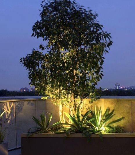 Rooftop Lighting, Rooftop Vibes, Rooftop Decor, Garden Design London, Roof Terrace Design, Roof Garden Design, Architectural Lighting Design, Rooftop Terrace Design, Rooftop Design