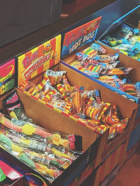 #arcade #aesthetic #arcadeaesthetic #candy #arcadegame #film #photography #colourful Arcade Prizes Aesthetic, Steve Aesthetic, Arcade Food, Arcade Prizes, Arcade Floor, Summer Horror, Arcade Aesthetic, Birthday 10, Arcade Room